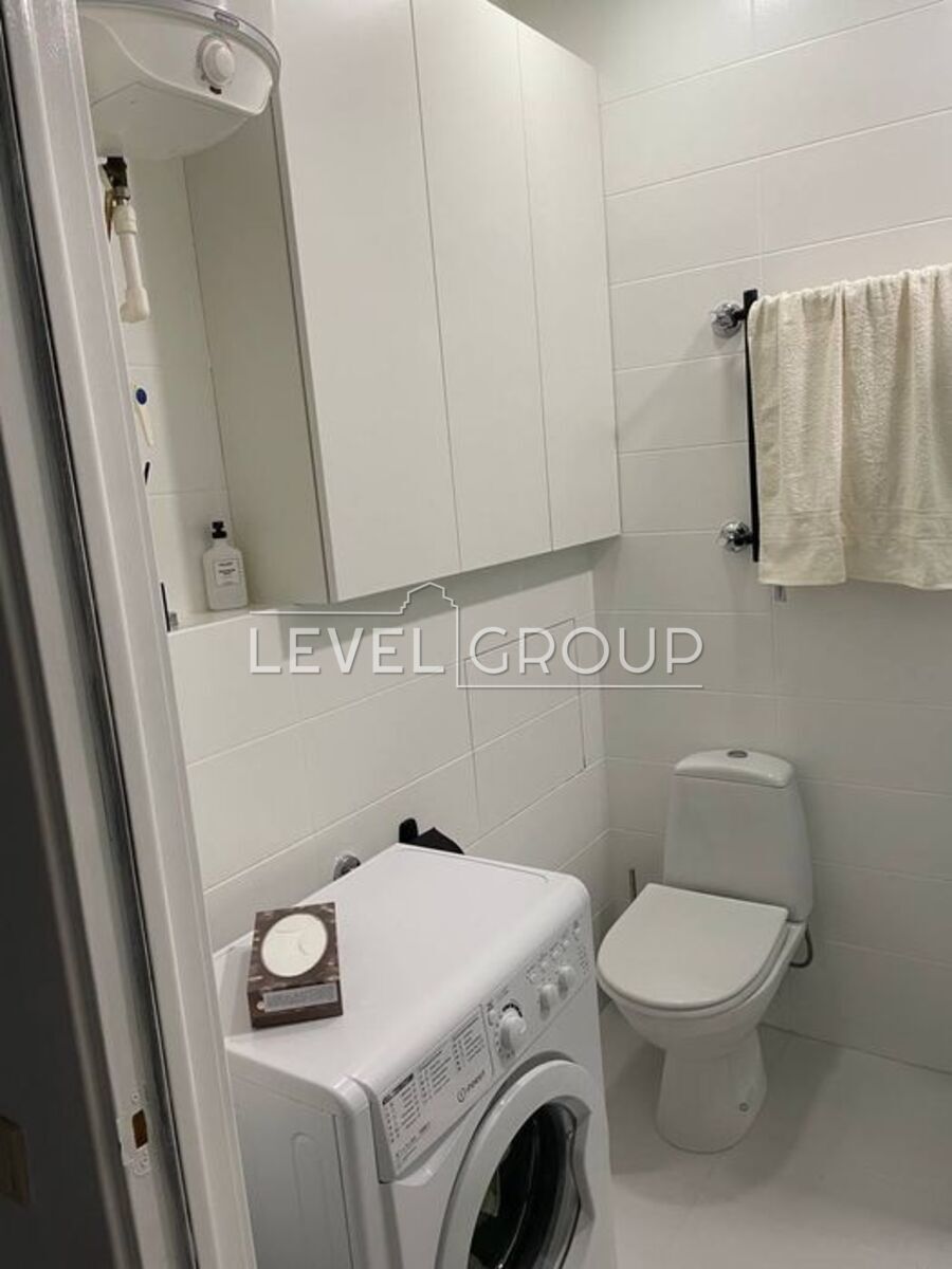 Регенераторна вул., 4к1