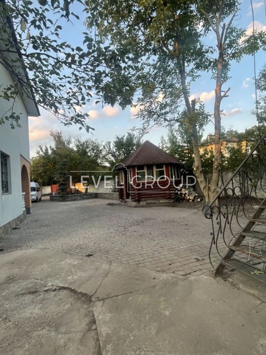 Польова вул., 26