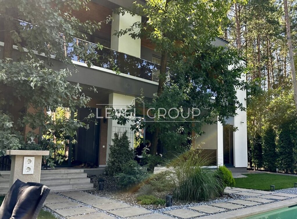 Лісового Василя вул., 38