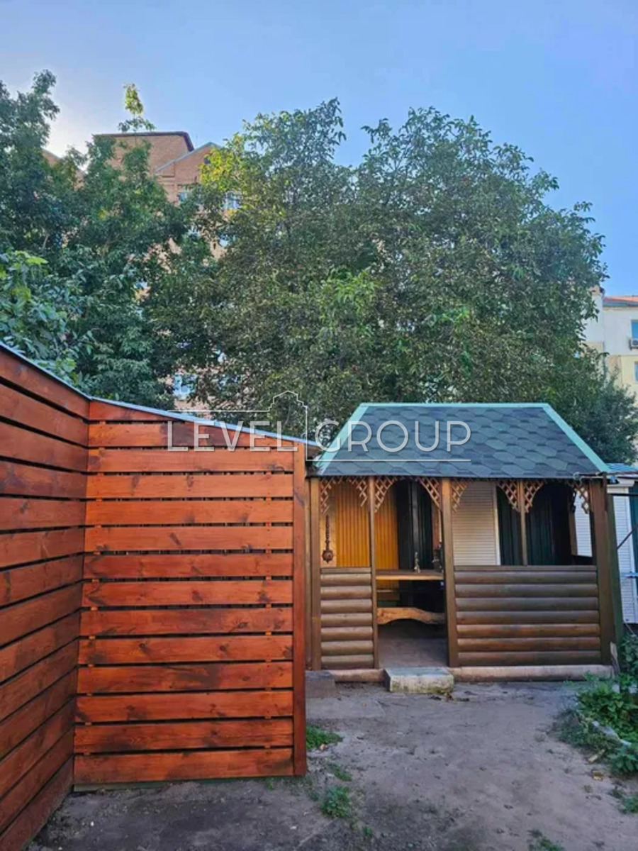 October 14th Avenue, 12/1