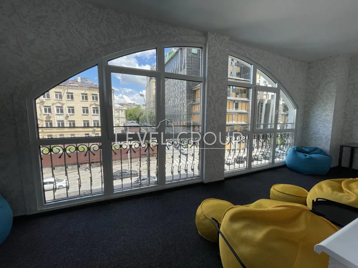 Antonovych St. (Gorky), 72