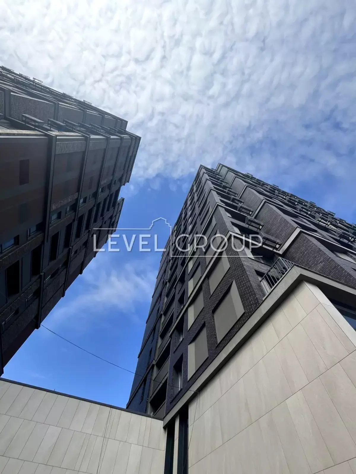 Ring Road, 3