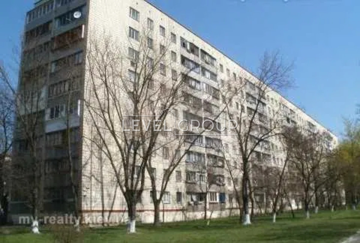 Лісовий просп., 43