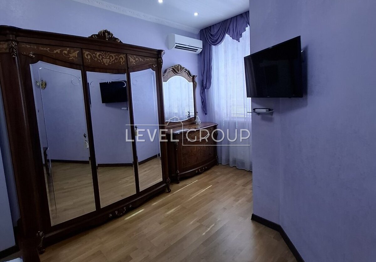 Yevhen Konovalets St. (Shchorsa), 44A