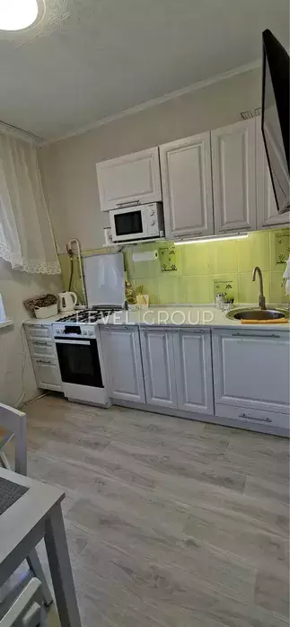name_en
