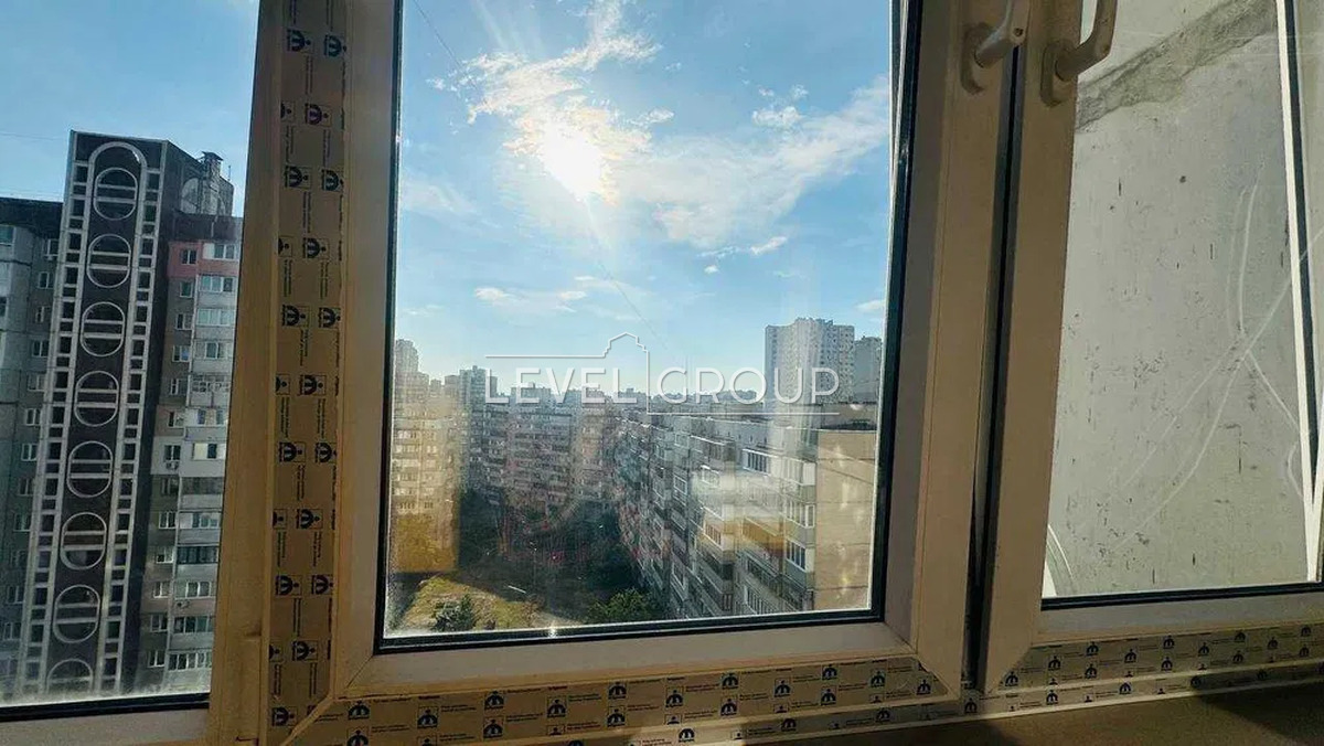 Милославська вул., 3