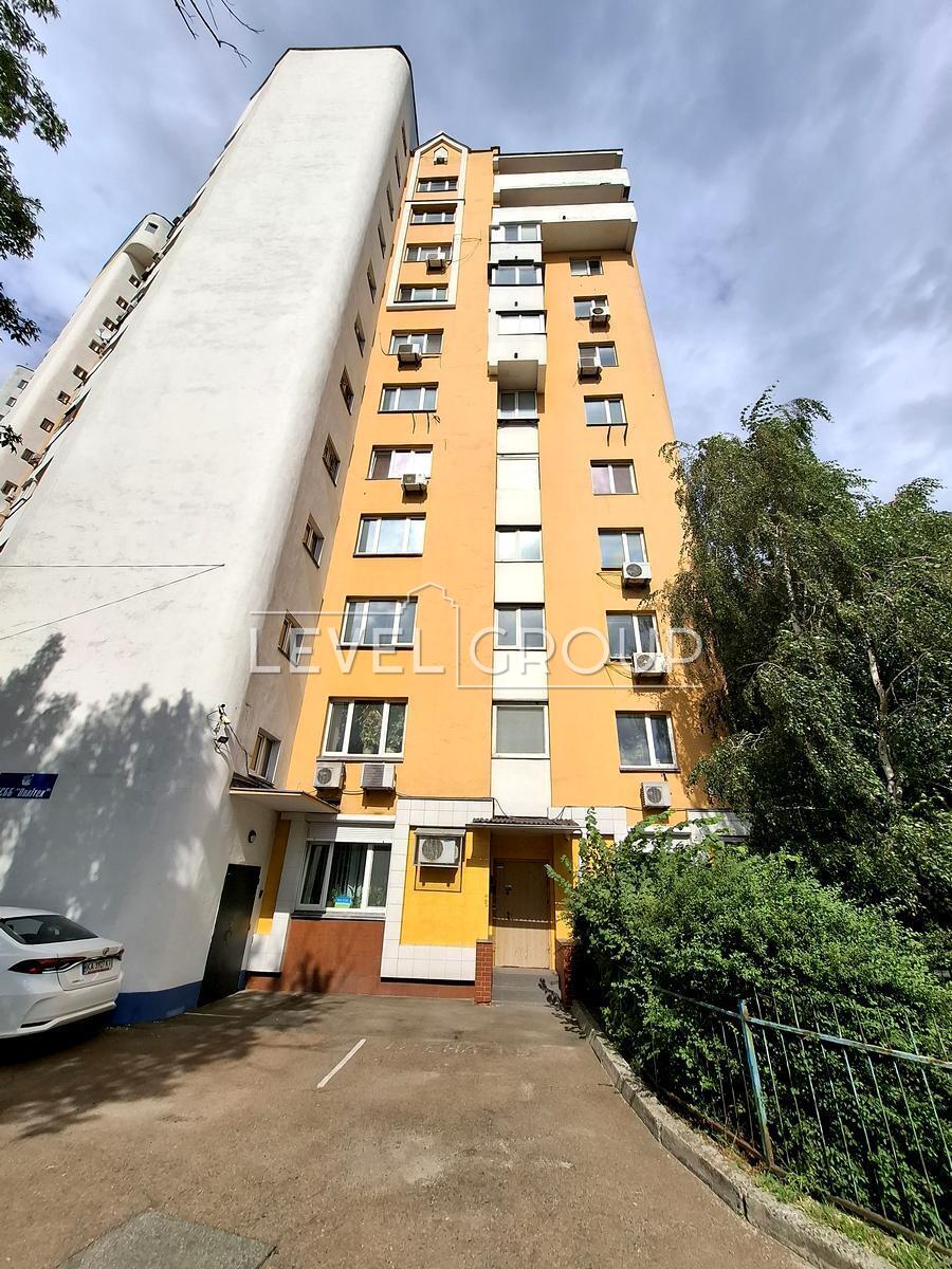 Борщагівська вул., 145