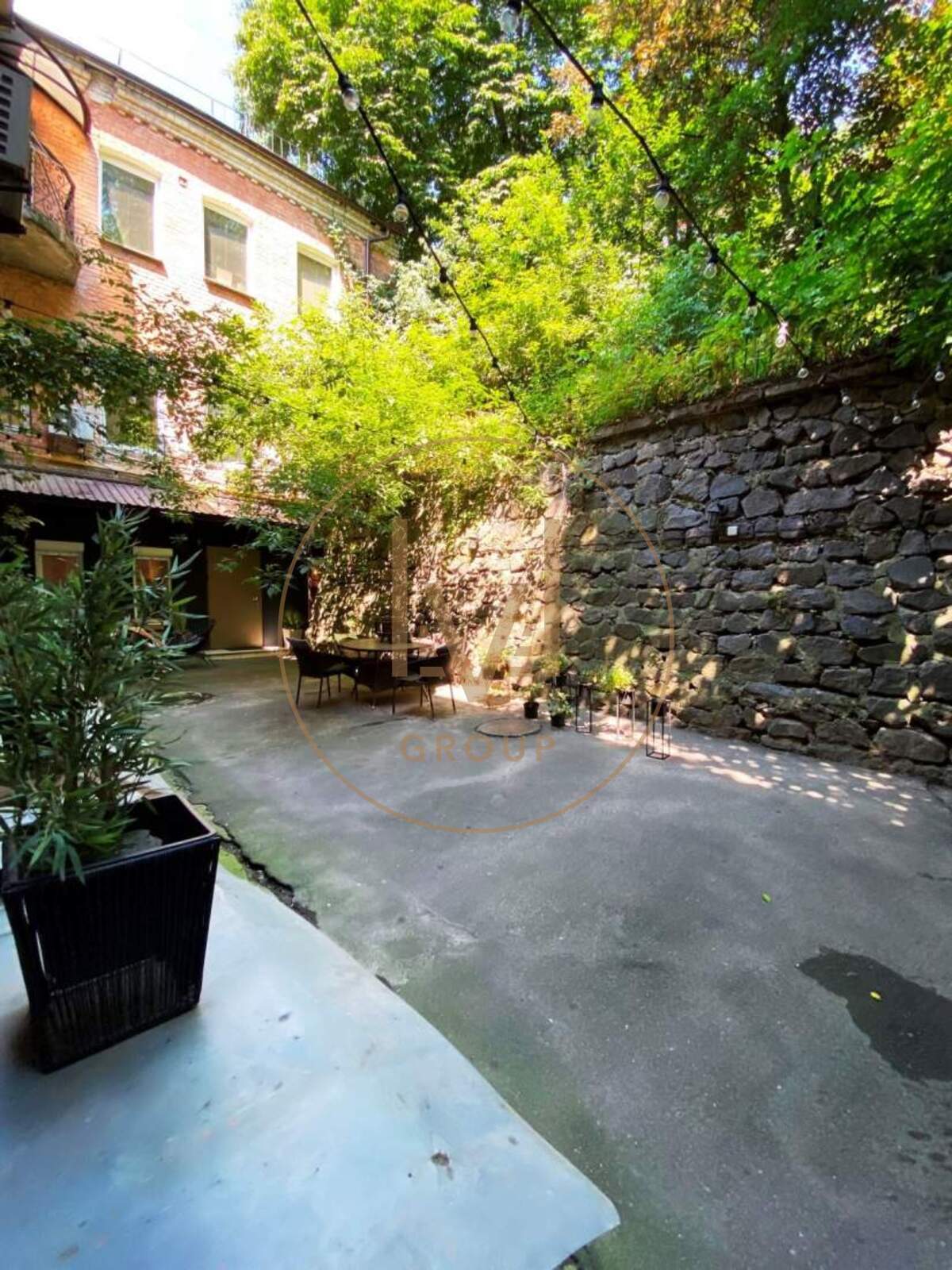 Basseina street, 21b