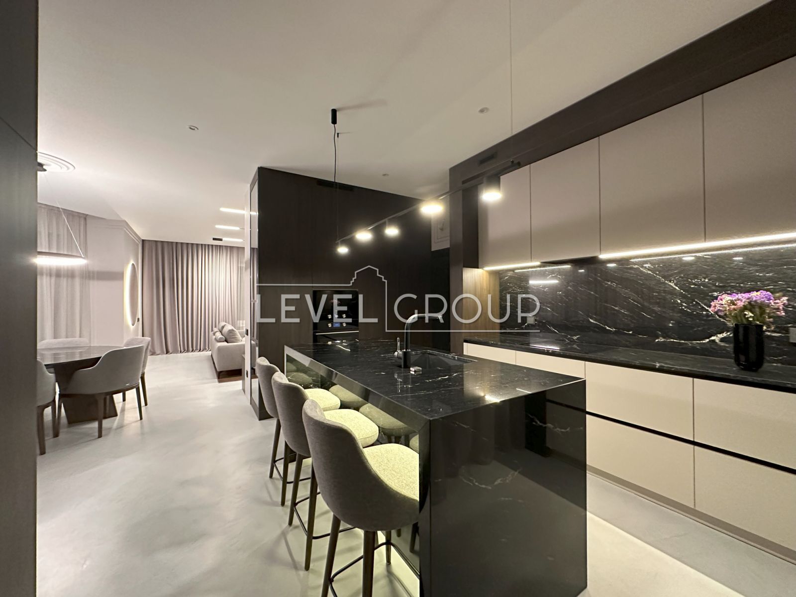 Узліссівська, 10