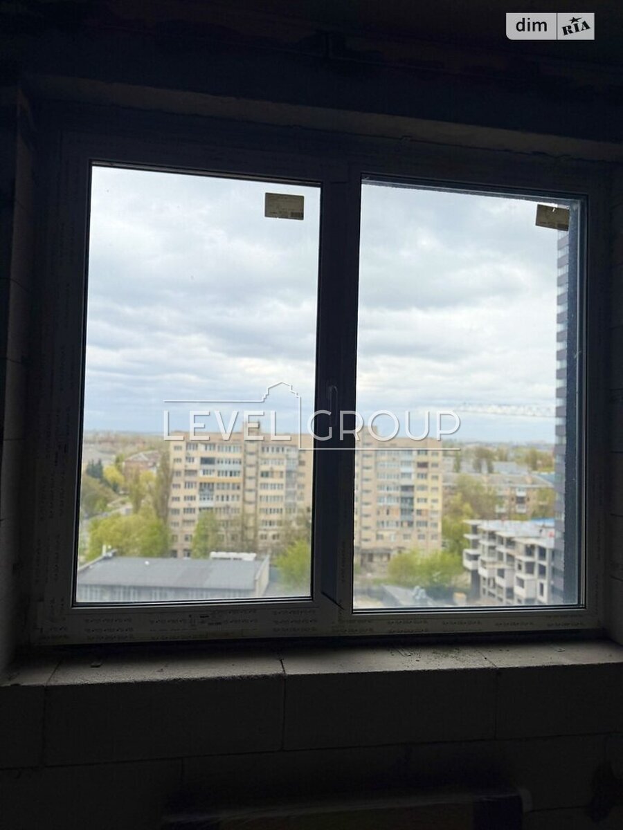 Air Force Ave. (Povitroflotsky), 56