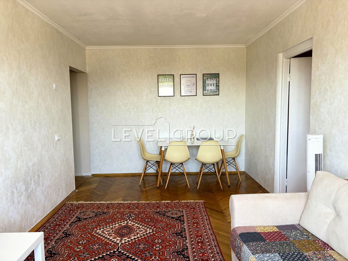 Миропільська вул., 3