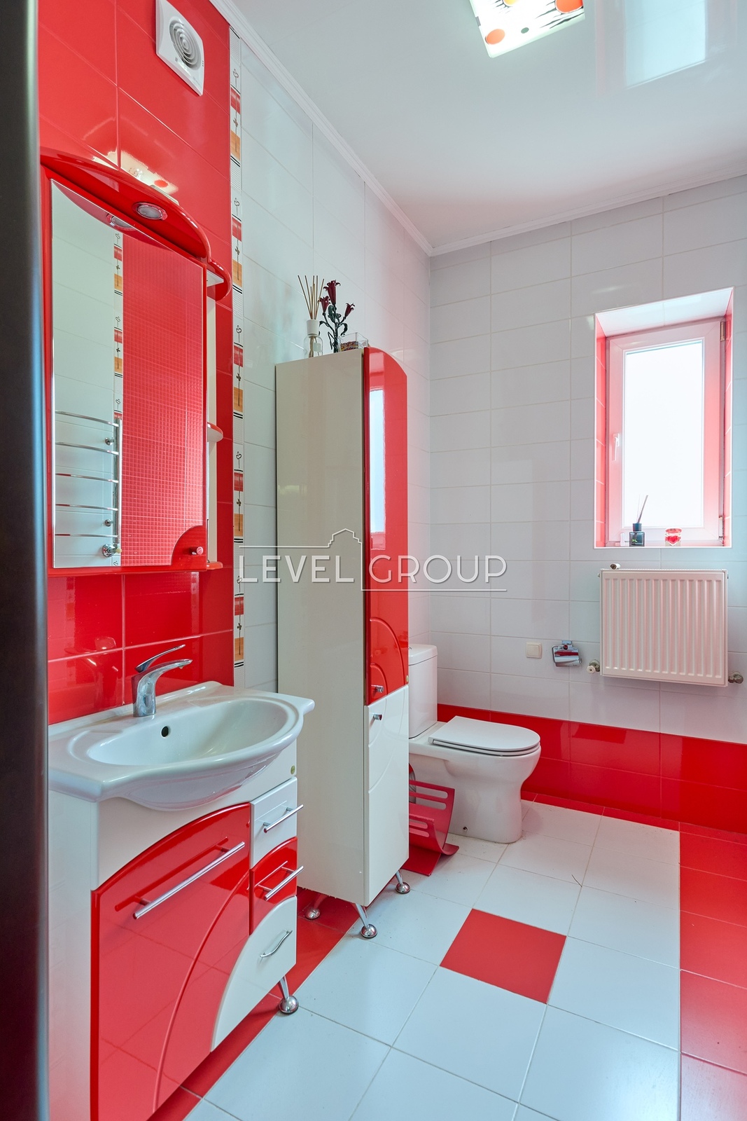 Ірпінська вул., 32