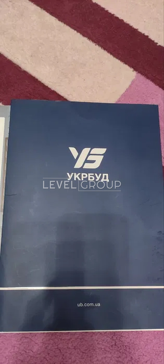 Академіка Вернадського бульв., 24