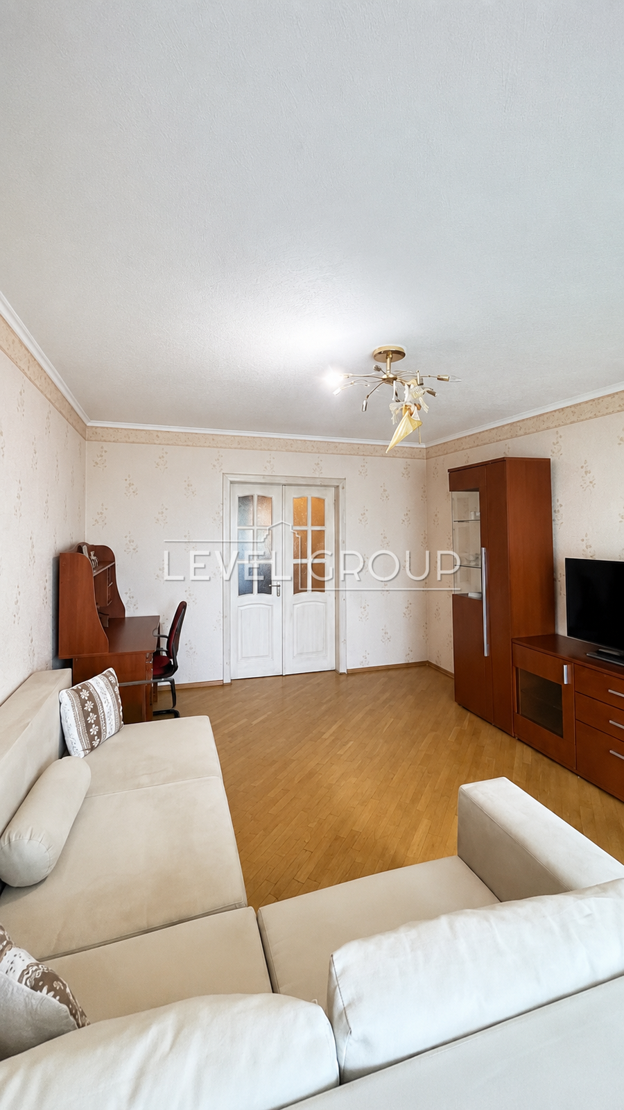 Halytska St., 10