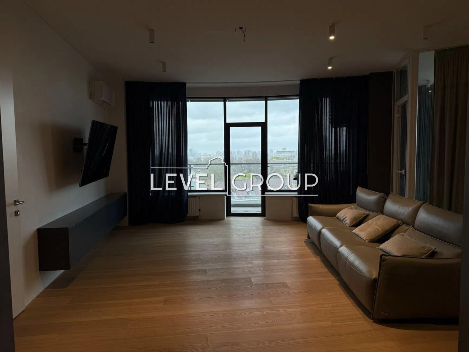 Yevhen Konovalets St. (Shchorsa), 26A