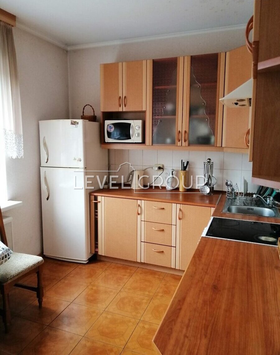 Драгоманова вул., 31Б