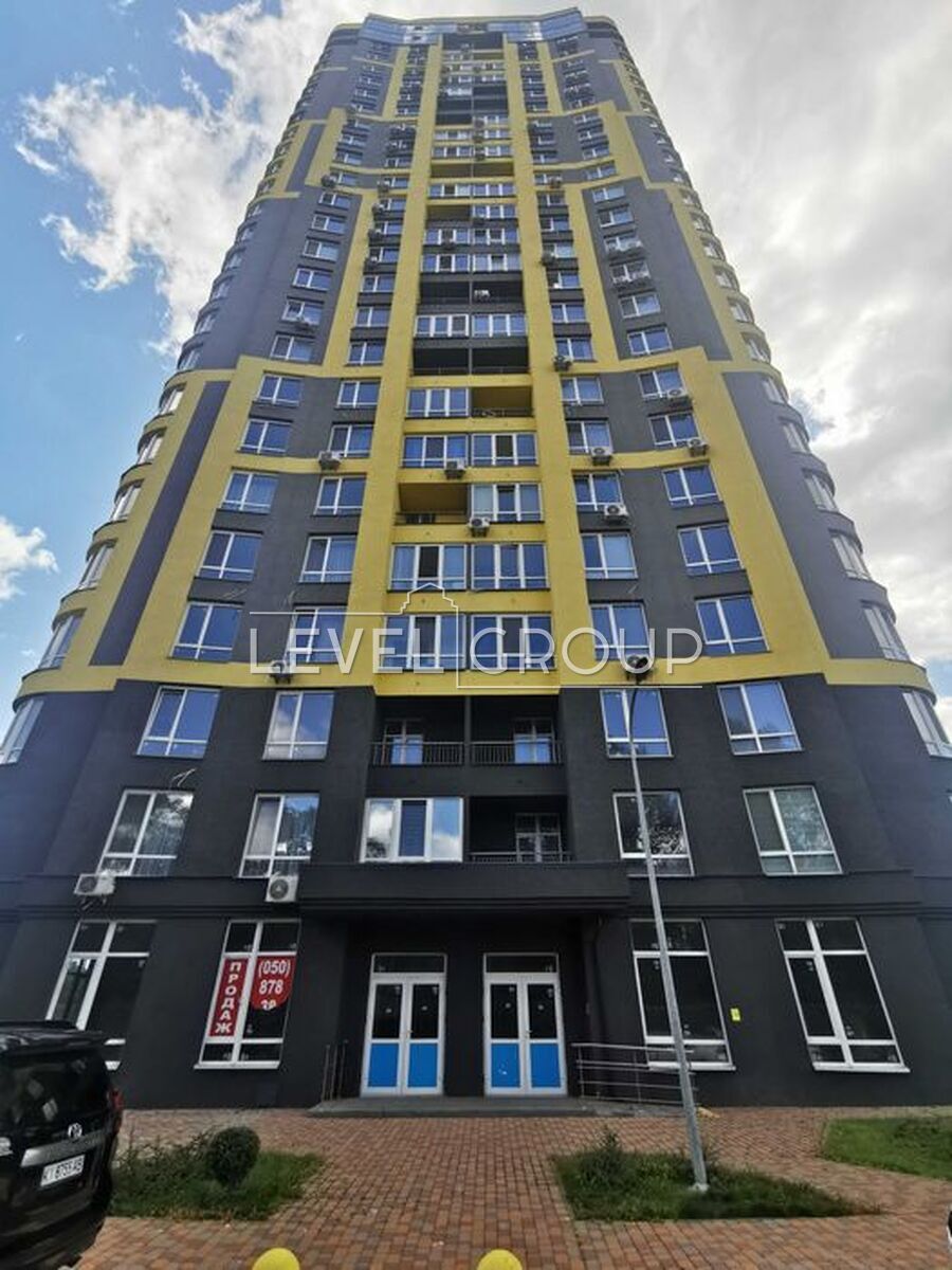 Кадетський Гай вул., 8