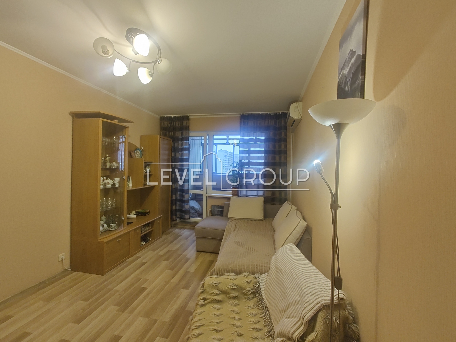 Petro Hryhorenko Ave., 25