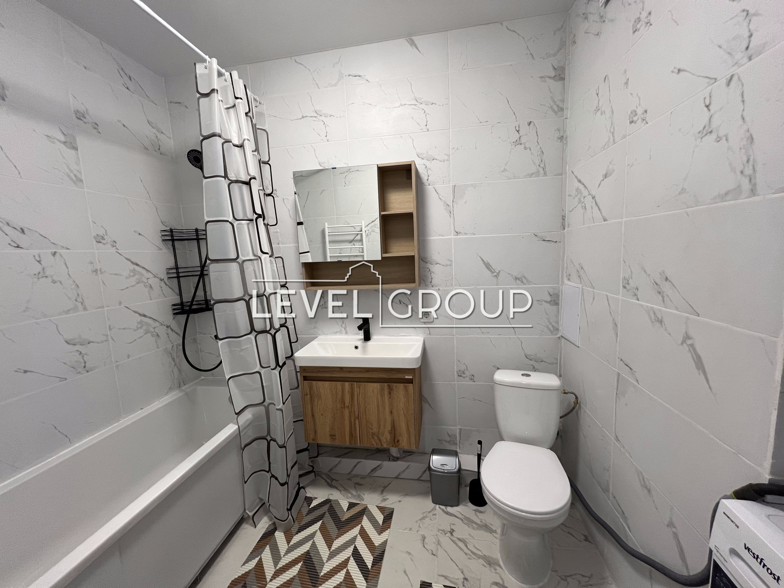 Krister Family Street, 14B