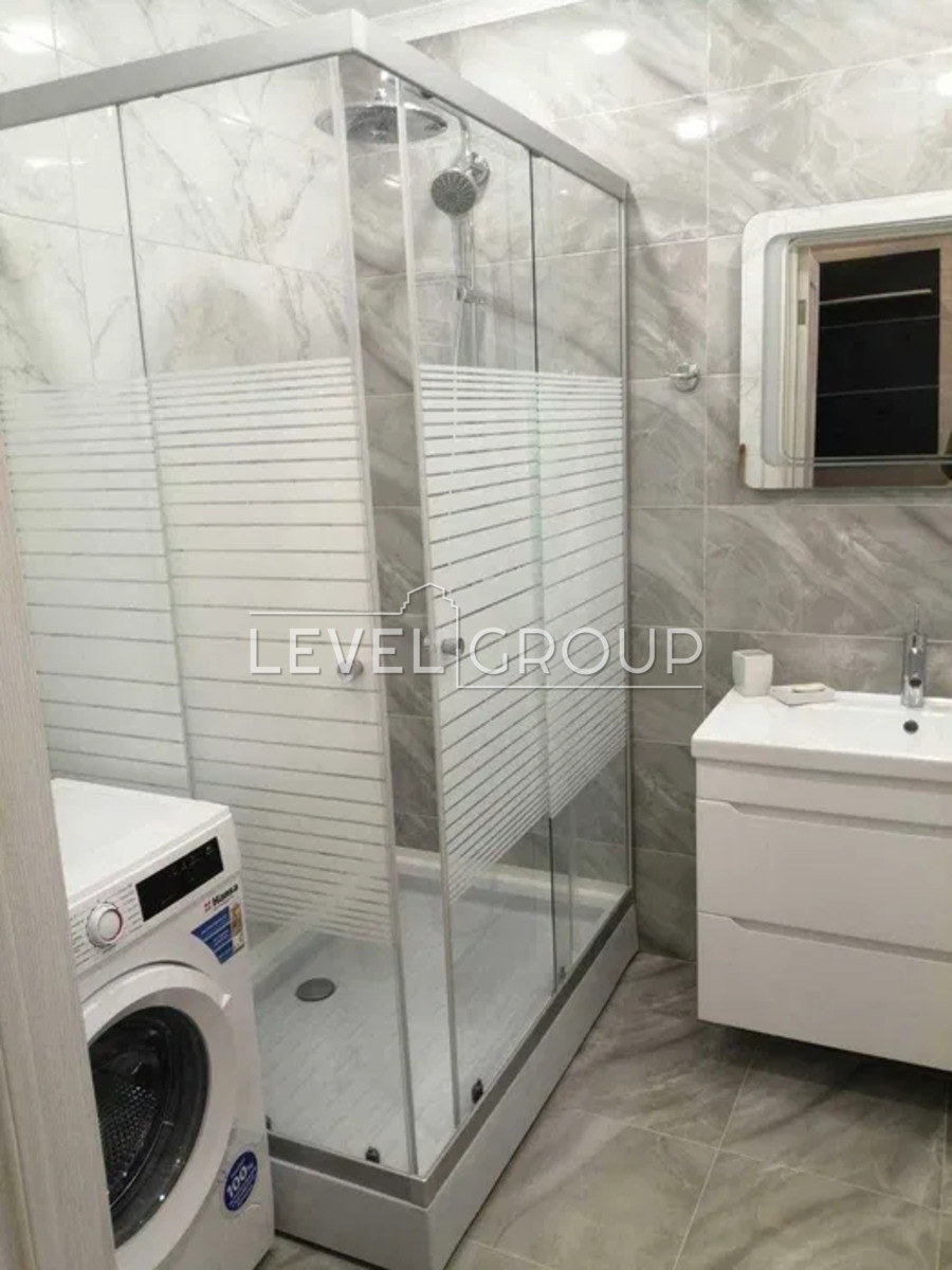 Mykola Zakrevskoho St., 95a