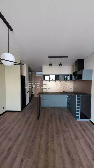 Andriy Verkhoglyad St. (Mykhayla Dragomirova), 14A
