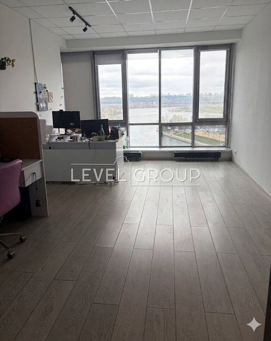 Дніпровська набережна, 14Б