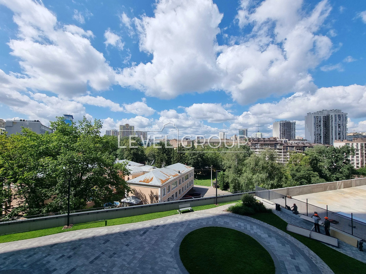 Mykola Pymonenko St., 21