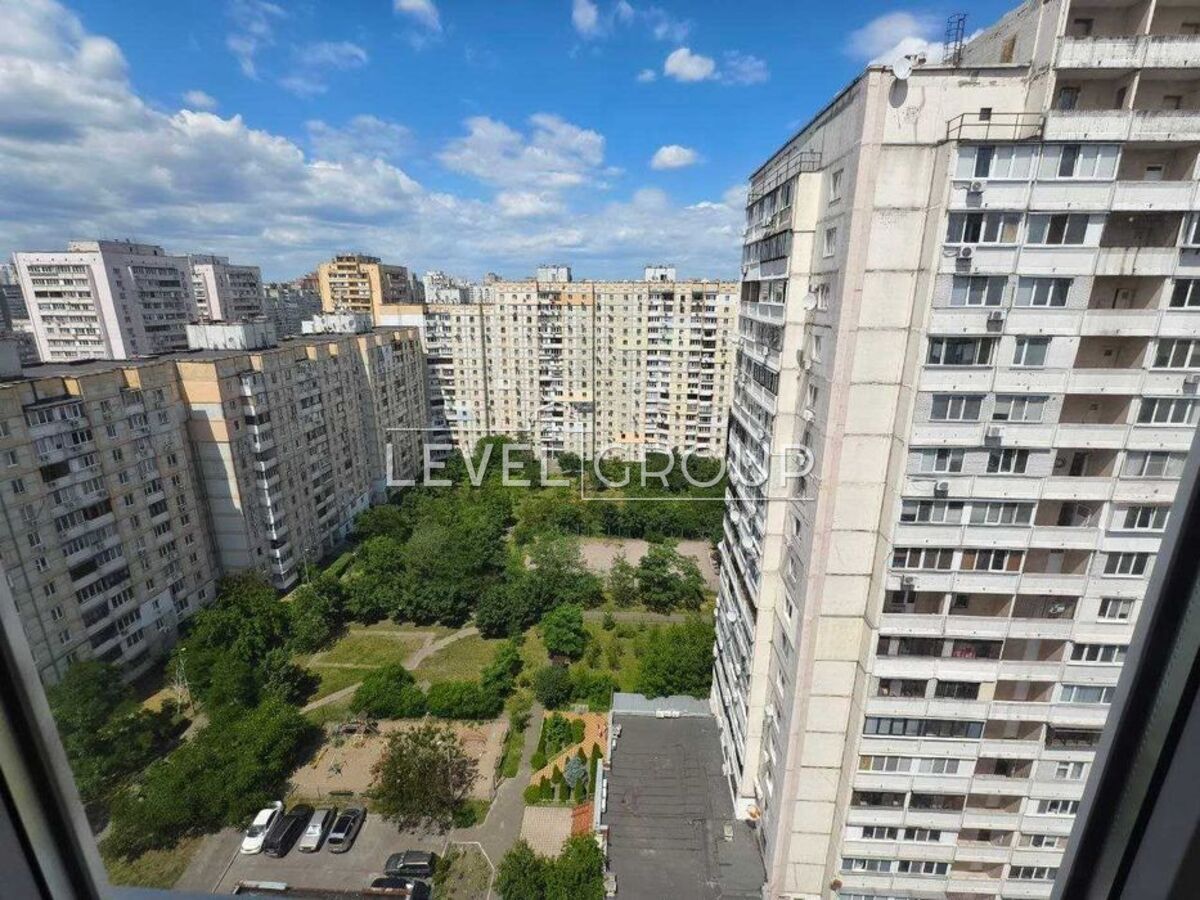 Соломії Крушельницької вул., 5