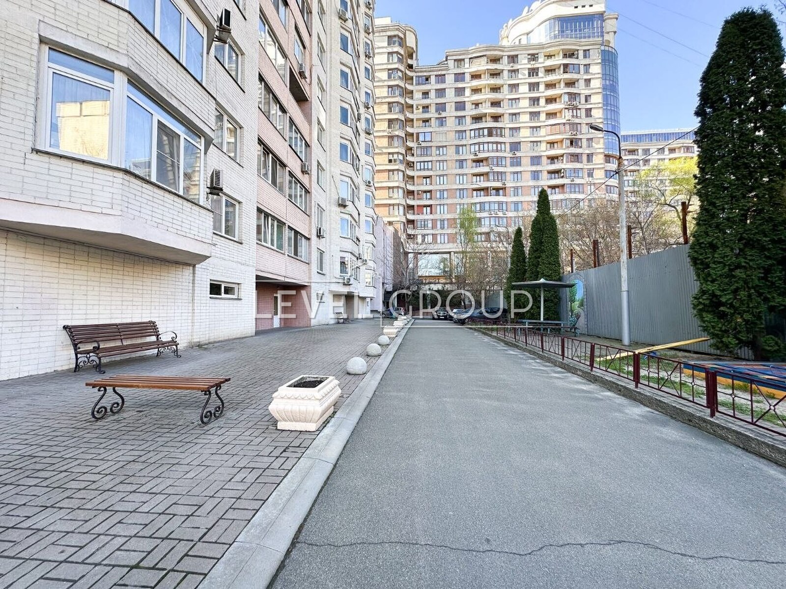 Сімї Прахових вул. (Гайдара), 27