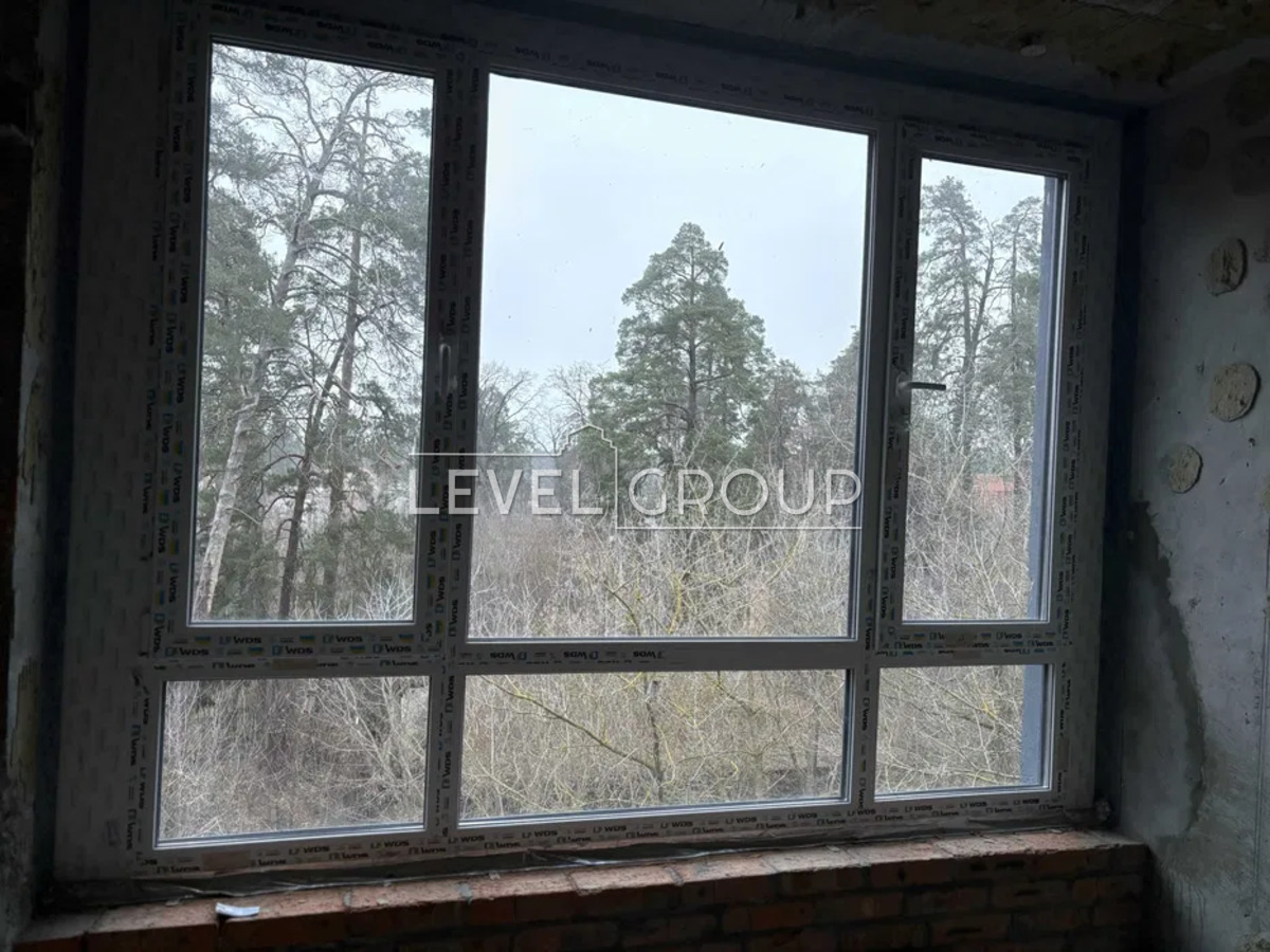 Квітки Цісик вул. (Гамарника), 32