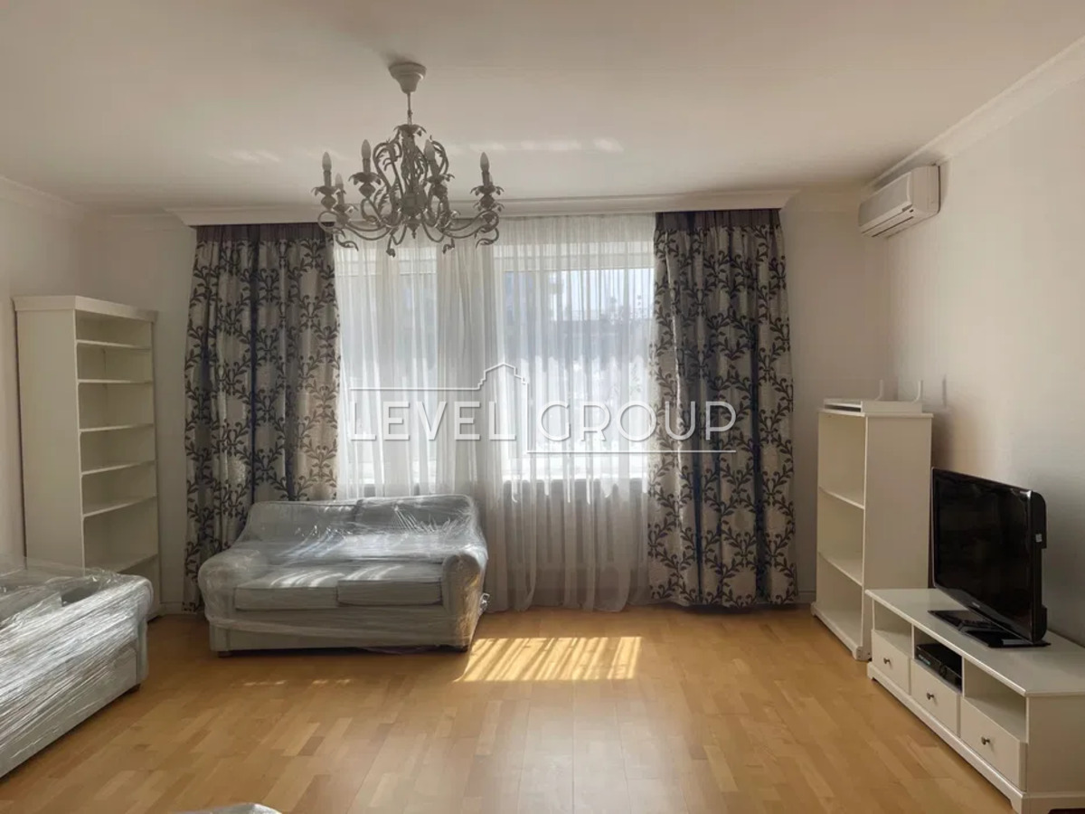 Олександра Кониського вул. (Тургенєвська), 52-58