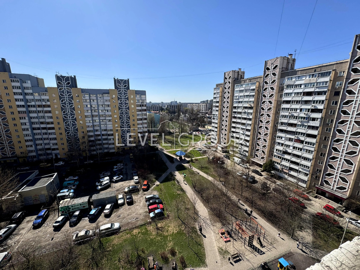 Клавдіївська вул., 23/15