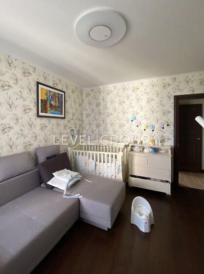 Nauky Ave., 80a
