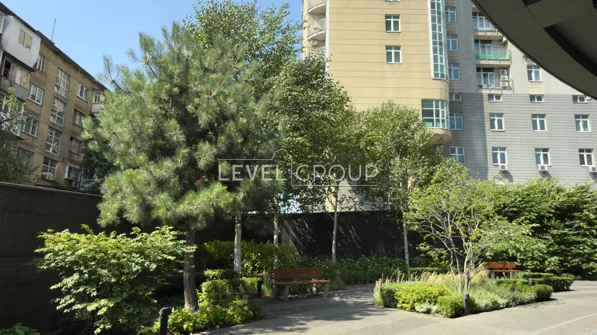 Buslivska St., 12