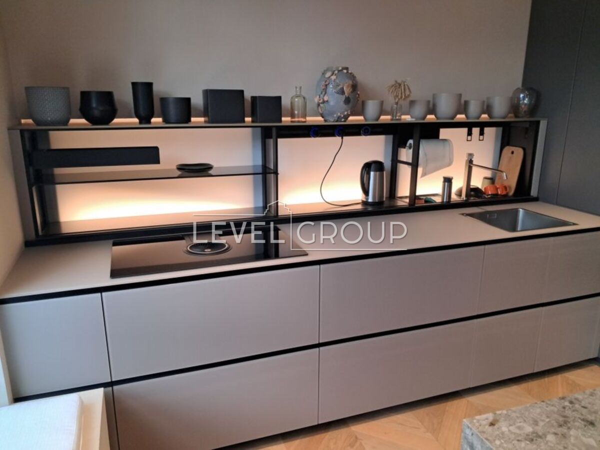 Андрія Верхогляда вул. (Михайла Драгомірова), 5