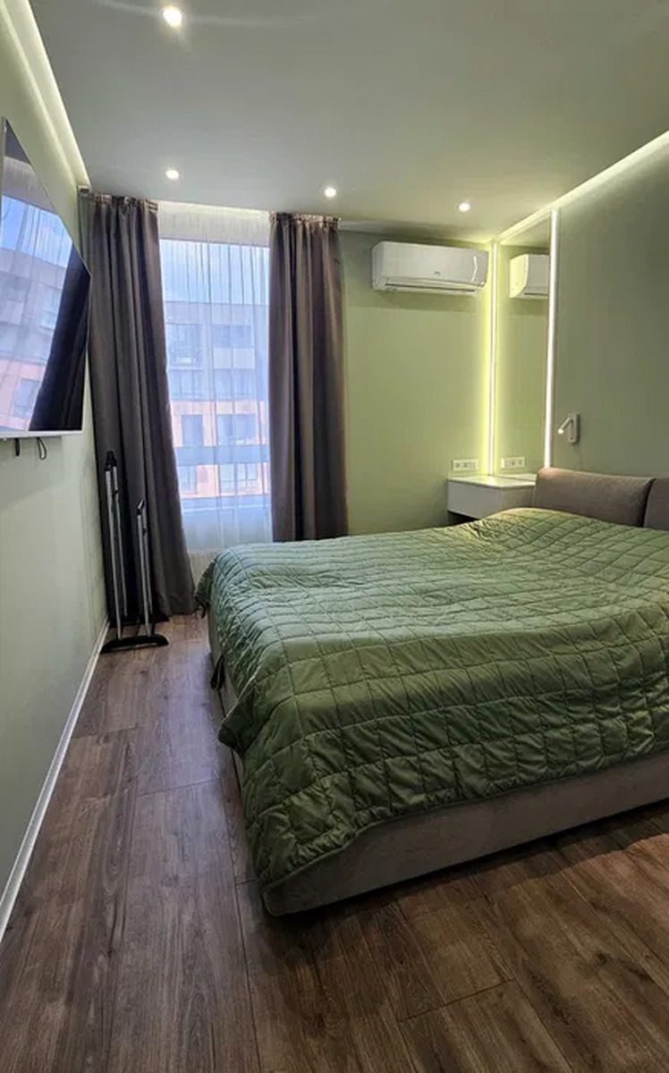Salyutna St., 2b.19