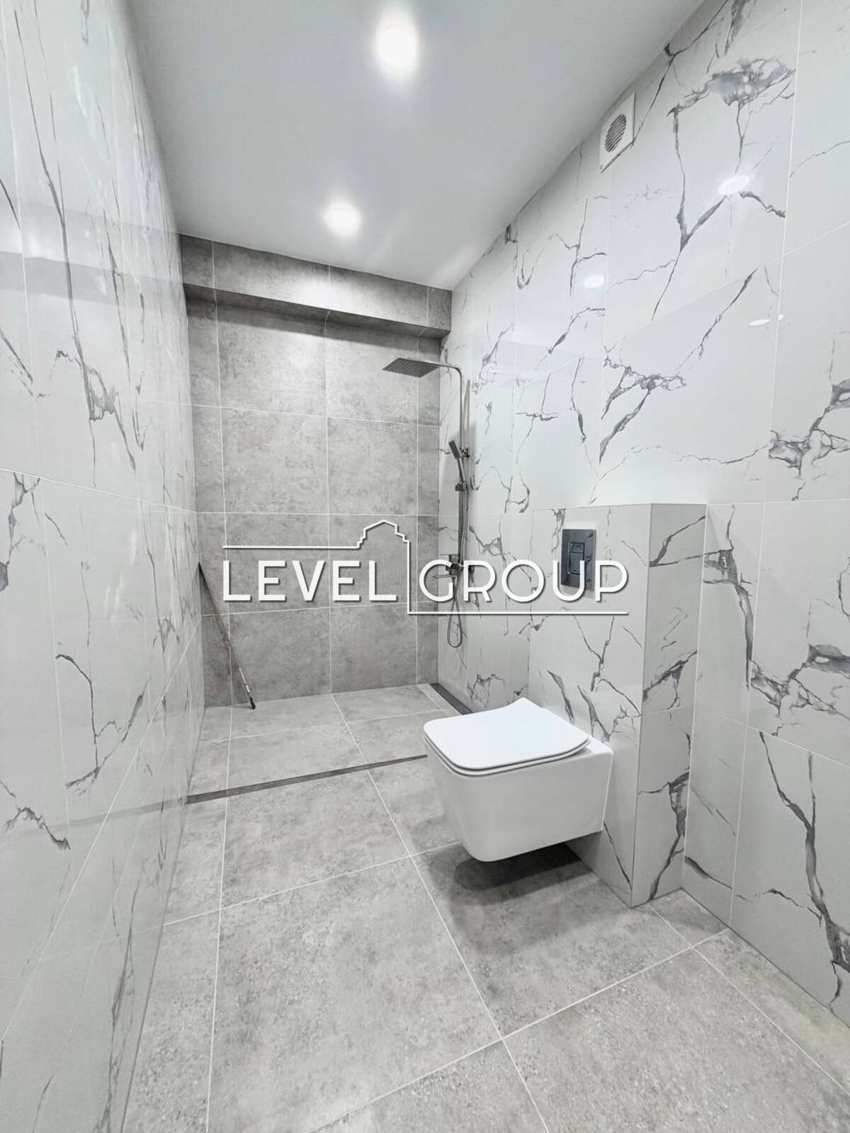 Всеволода Змієнка вул., 15/23