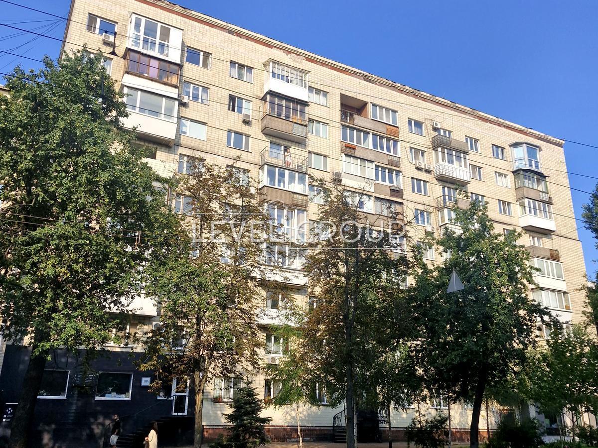 Івана Мазепи вул., 24