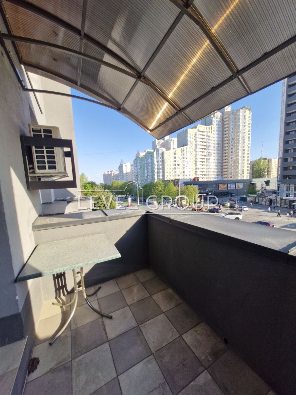 Шкільна вул., 73б