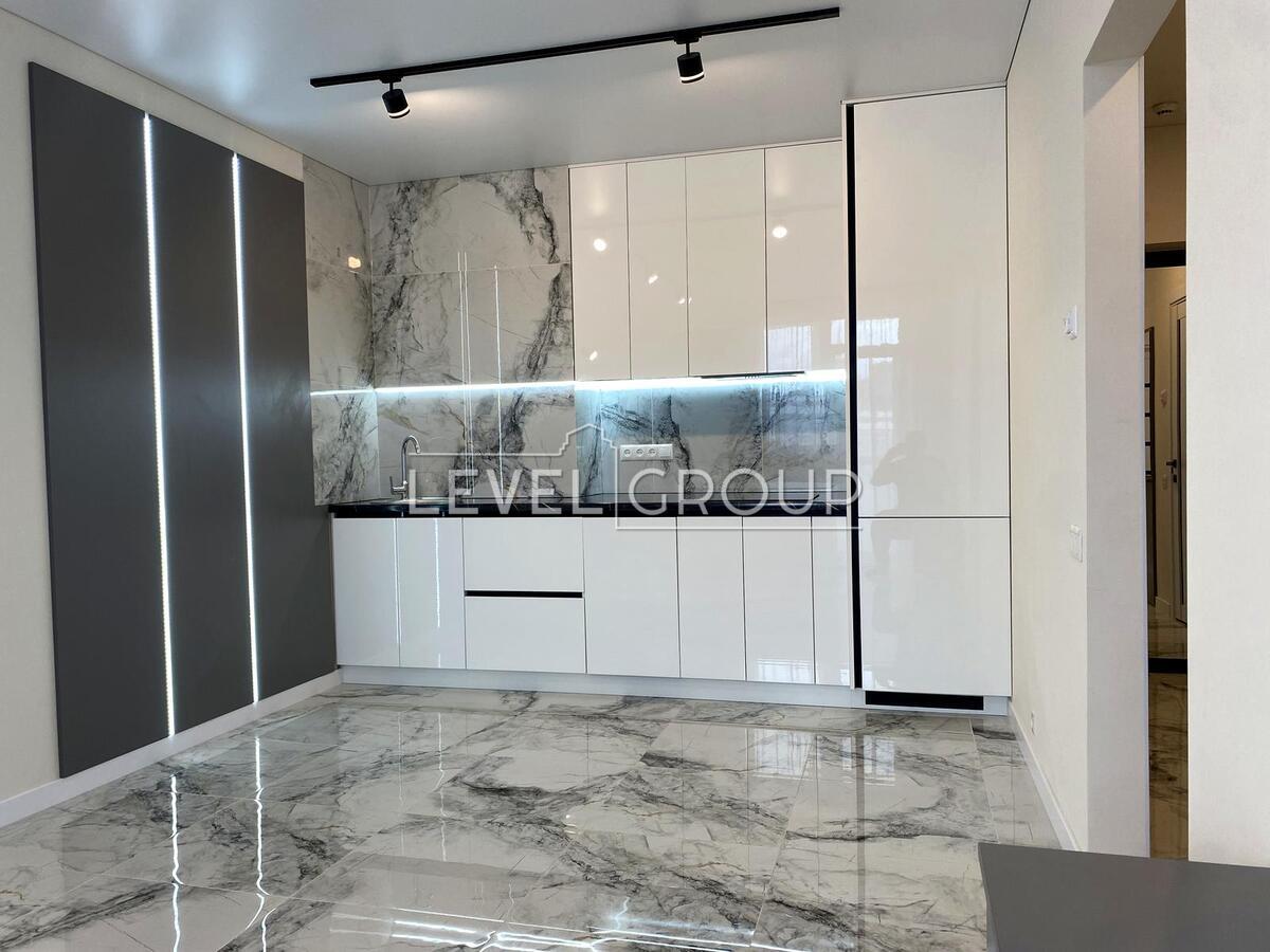 Повітряних Сил просп. (Повітрофлотський), 56