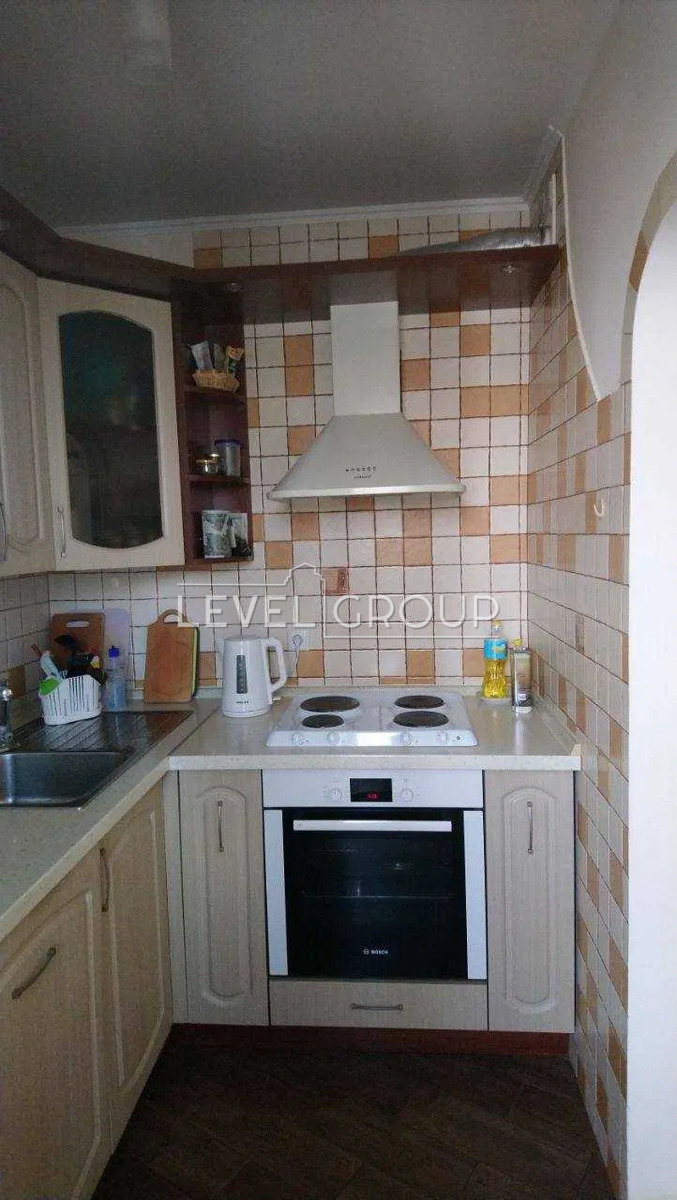 Honore de Balzac St., 4A
