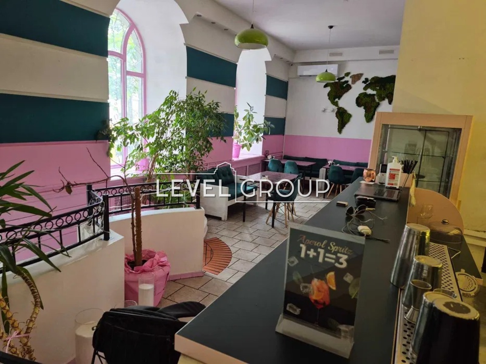 Інститутська вул., 27