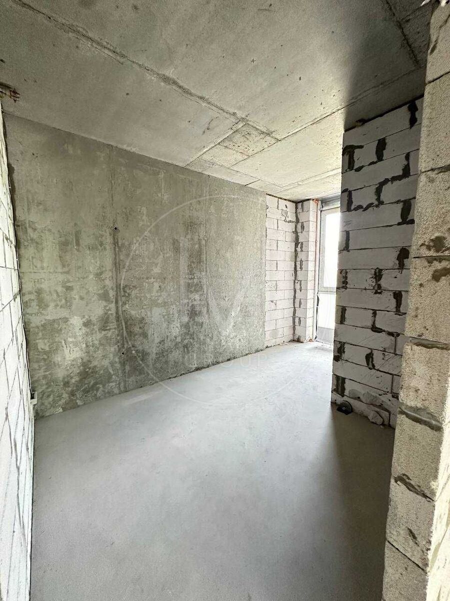 Авіаконструктора Антонова вул., 2б