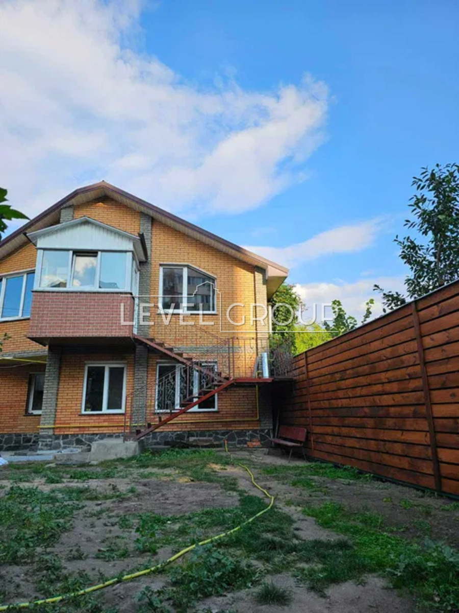 October 14th Avenue, 12/1