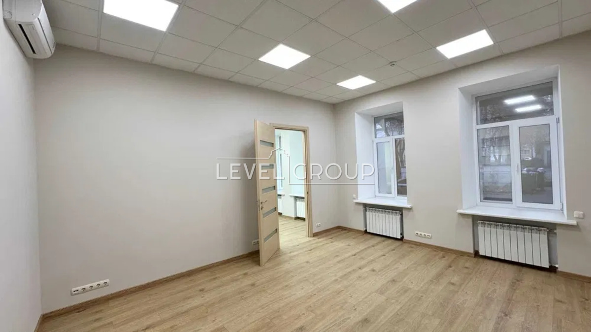 Левандовська вул. (Анищенка), 8