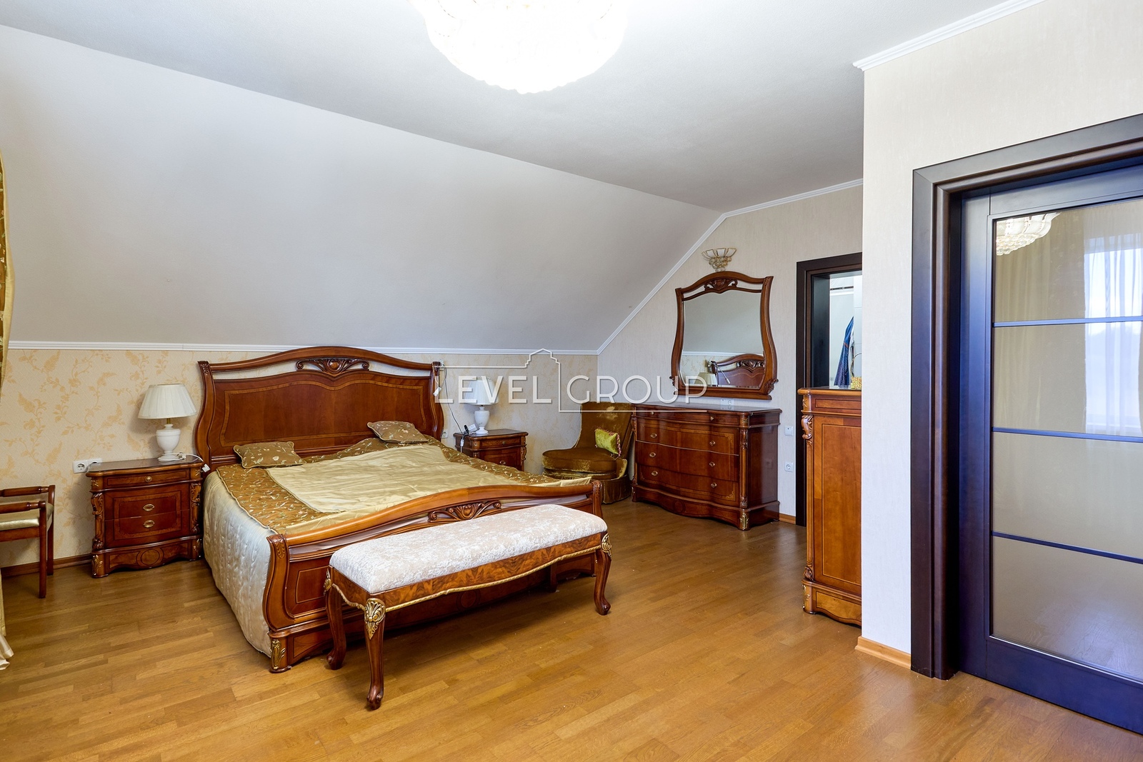 Ірпінська вул., 32