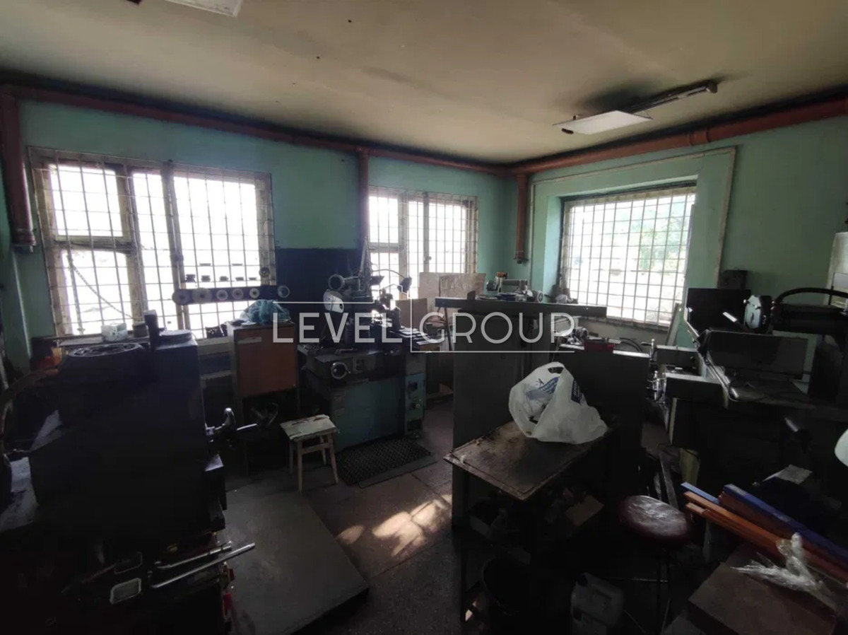 Зрошувальна вул., 5