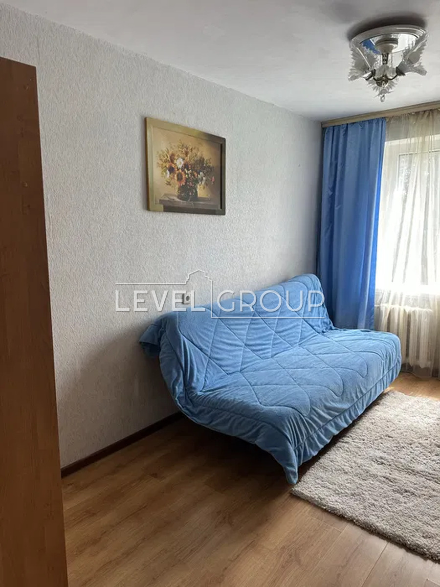 Леся Курбаса просп., 12
