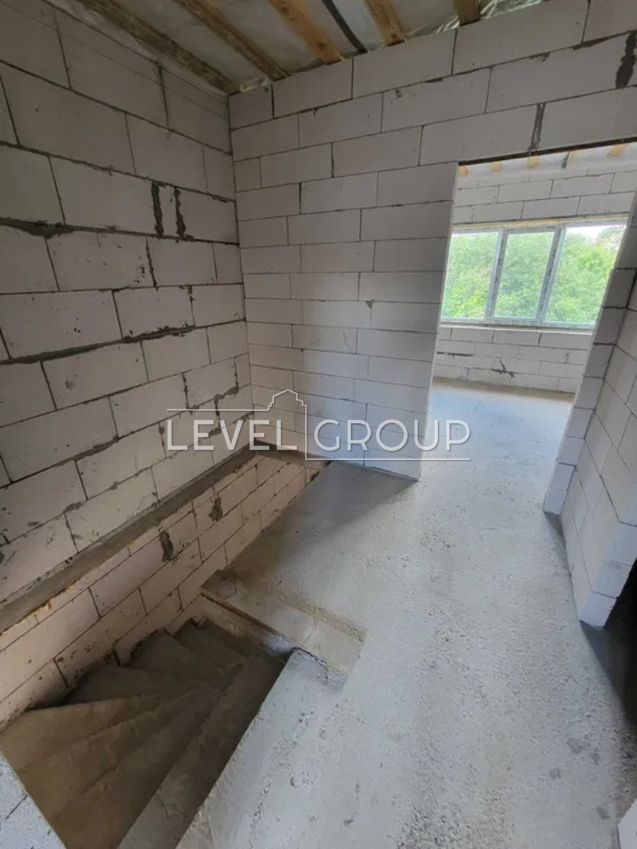 вул. Садова, 4