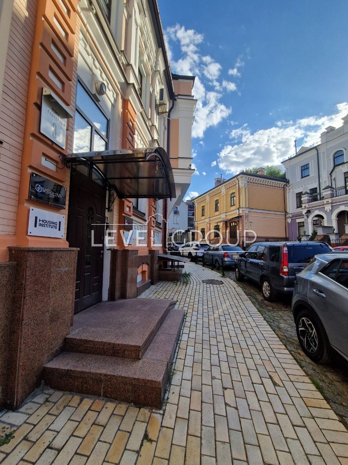 Goncharna St., 3